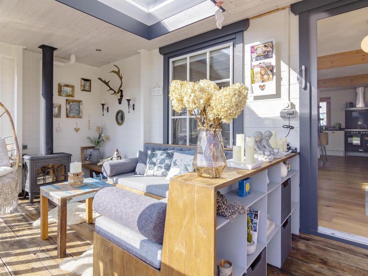 Beautiful Holiday Home With Private Terrace Kropswolde Exterior foto